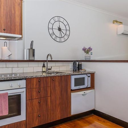 Princes Wharf - Charming 1Br Apartment Оукланд Екстериор снимка