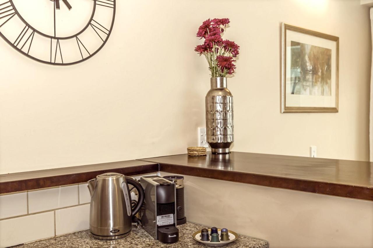 Princes Wharf - Charming 1Br Apartment Оукланд Екстериор снимка