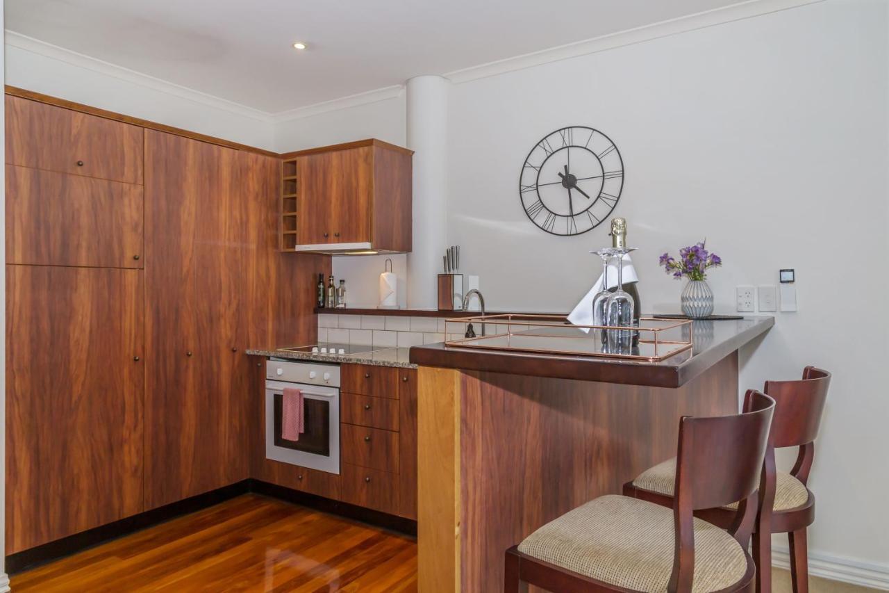 Princes Wharf - Charming 1Br Apartment Оукланд Екстериор снимка