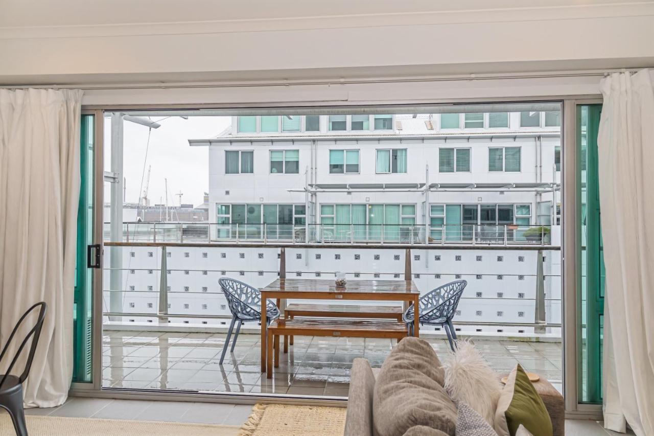 Princes Wharf - Charming 1Br Apartment Оукланд Екстериор снимка
