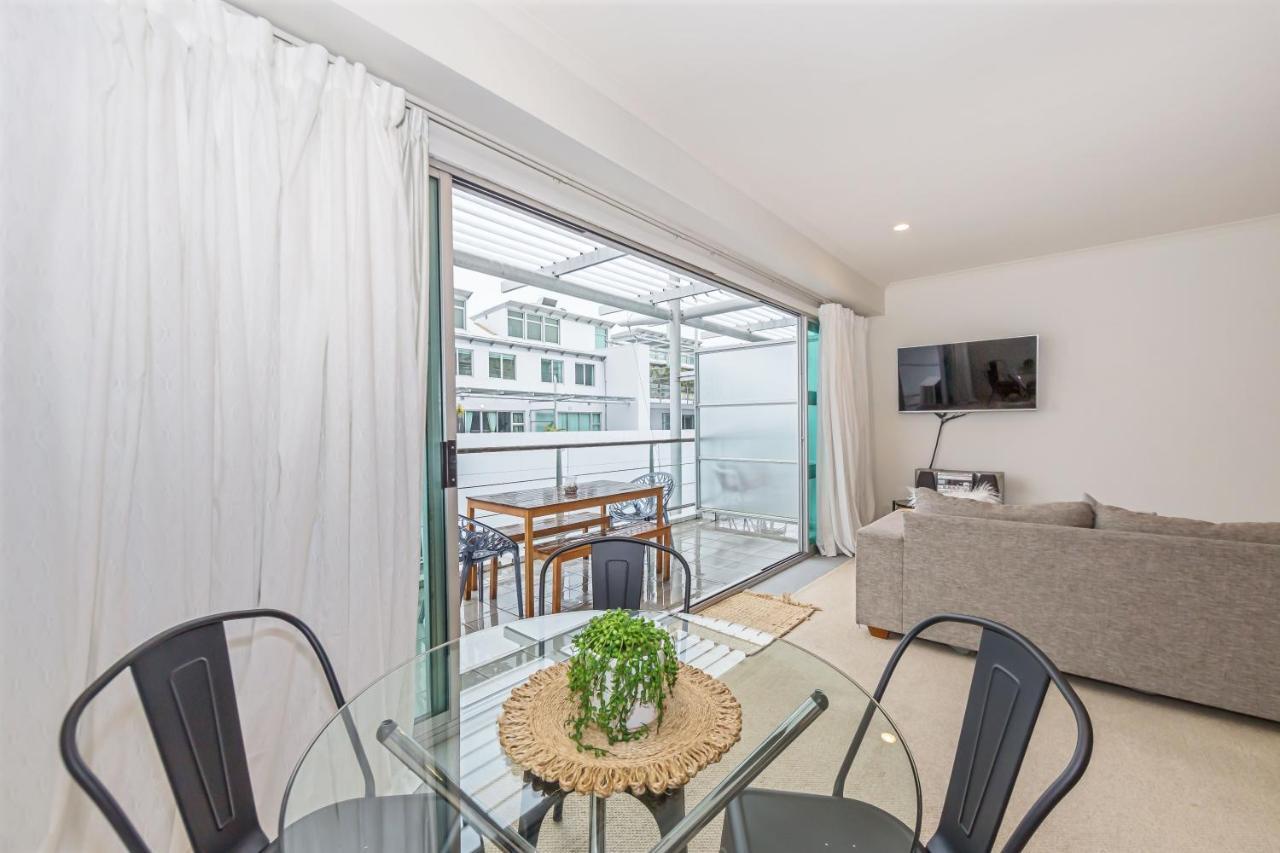 Princes Wharf - Charming 1Br Apartment Оукланд Екстериор снимка
